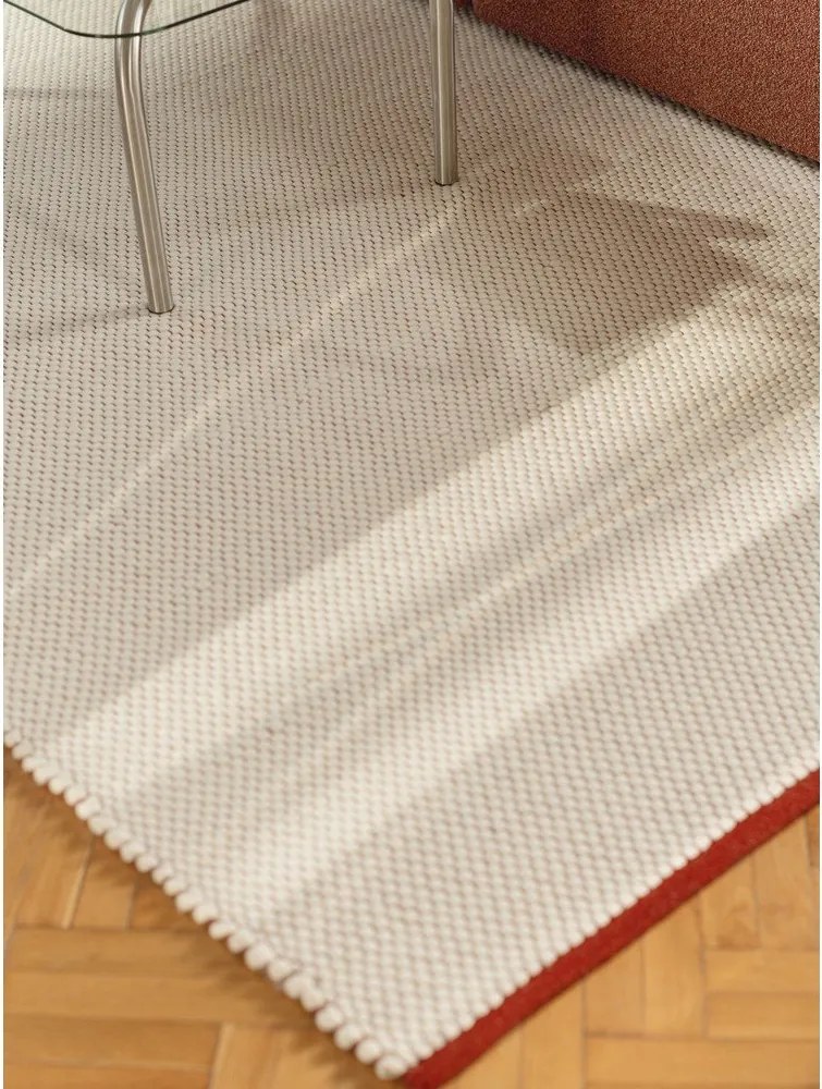 Covor tip traversă roșu/bej țesut manual din lână 80x170 cm Lenu – noo.ma