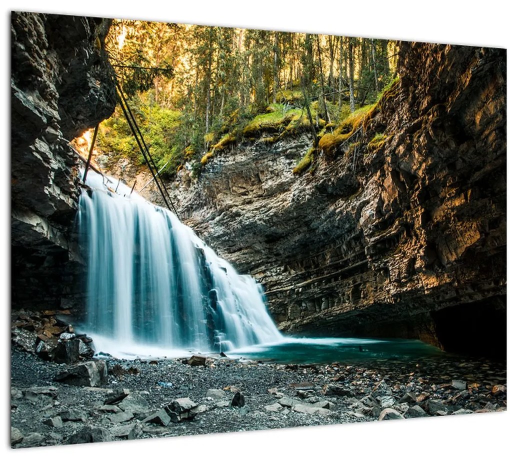 Tablou pe sticlă cu cascada de pădure (70x50 cm)