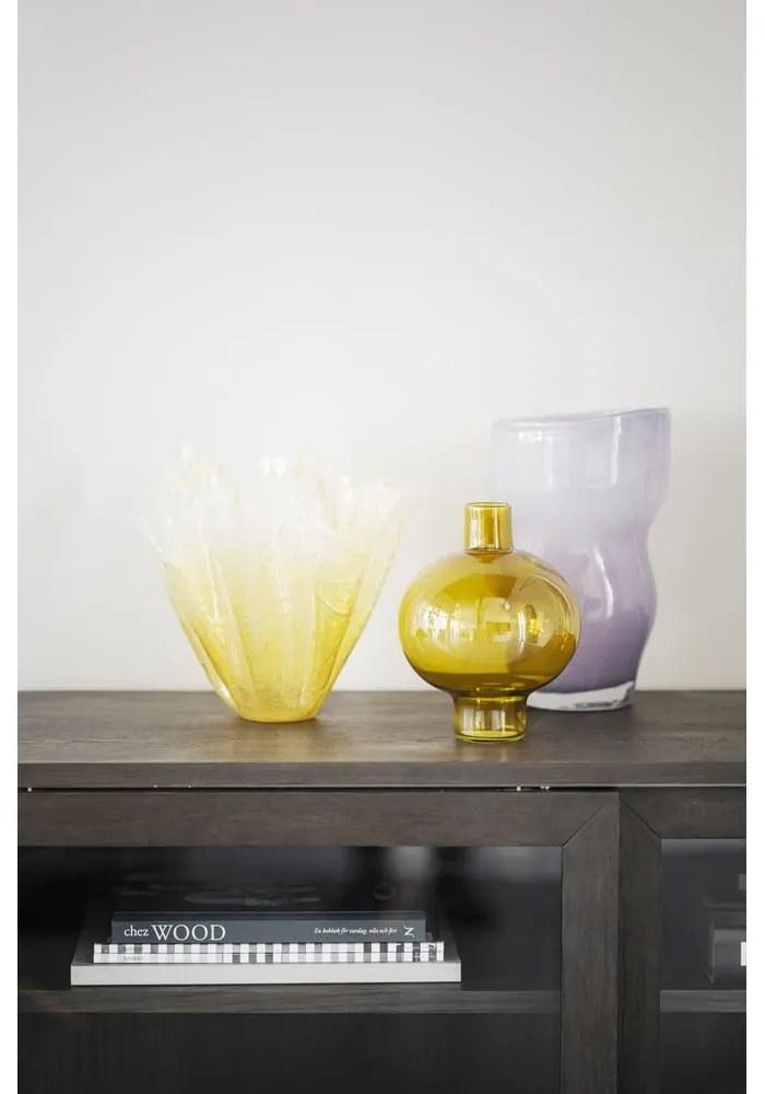 Vitrină maro cu aspect de lemn de stejar cu ușă glisantă 170x75 cm Hazelton – Rowico