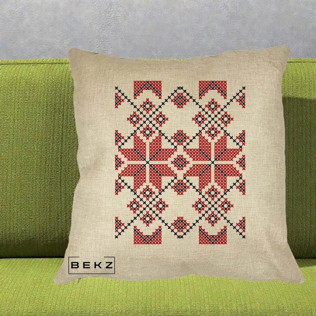 Perna Personalizata Motiv Traditional Cusatura Rosu-Negru, 40x40 cm, Crem, Husa Detasabila, Perna Inclusa, BEKZ®