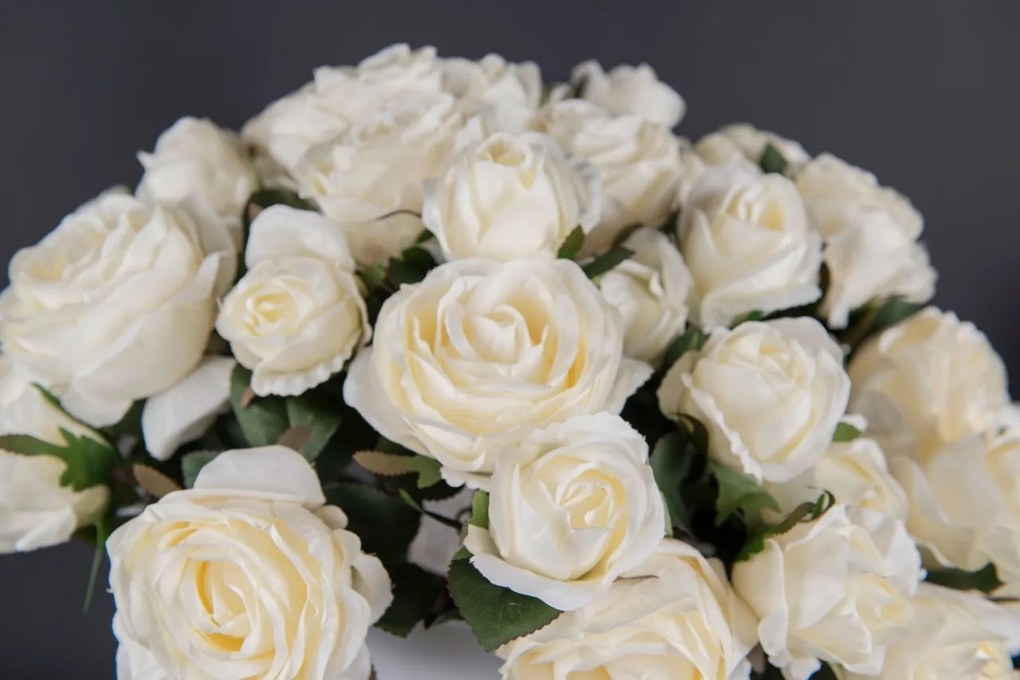 Aranjament floral mediu design LUX ANN ROSES