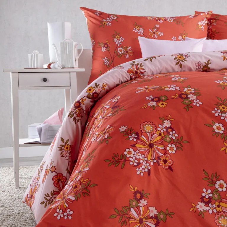 Set lenjerii de pat pentru familii HENNA, cu cearceafuri și fețe pernuțe set 4 piese pentru un pat simplu