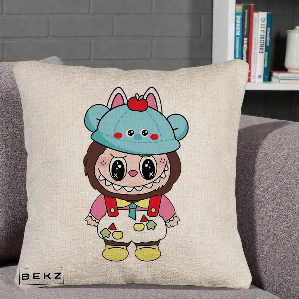 Perna Personalizata Labubu x Urs Albastru Colorat, 40x40 cm, Bej Canapea, Husa Detasabila, Perna Inclusa, BEKZ®