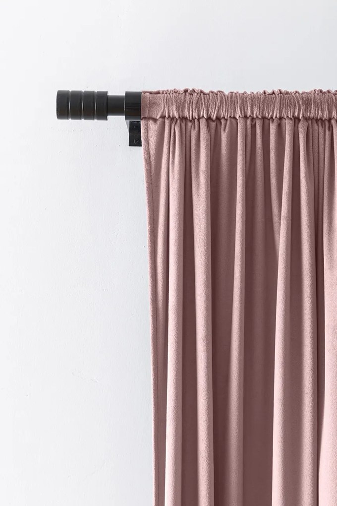 Draperie opaca violet deschis VELVET 135x250 cm Agățat: Inele metalice