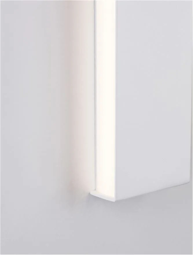 Aplica LED pentru baie cu protectie IP44 SELINE alba L-60cm