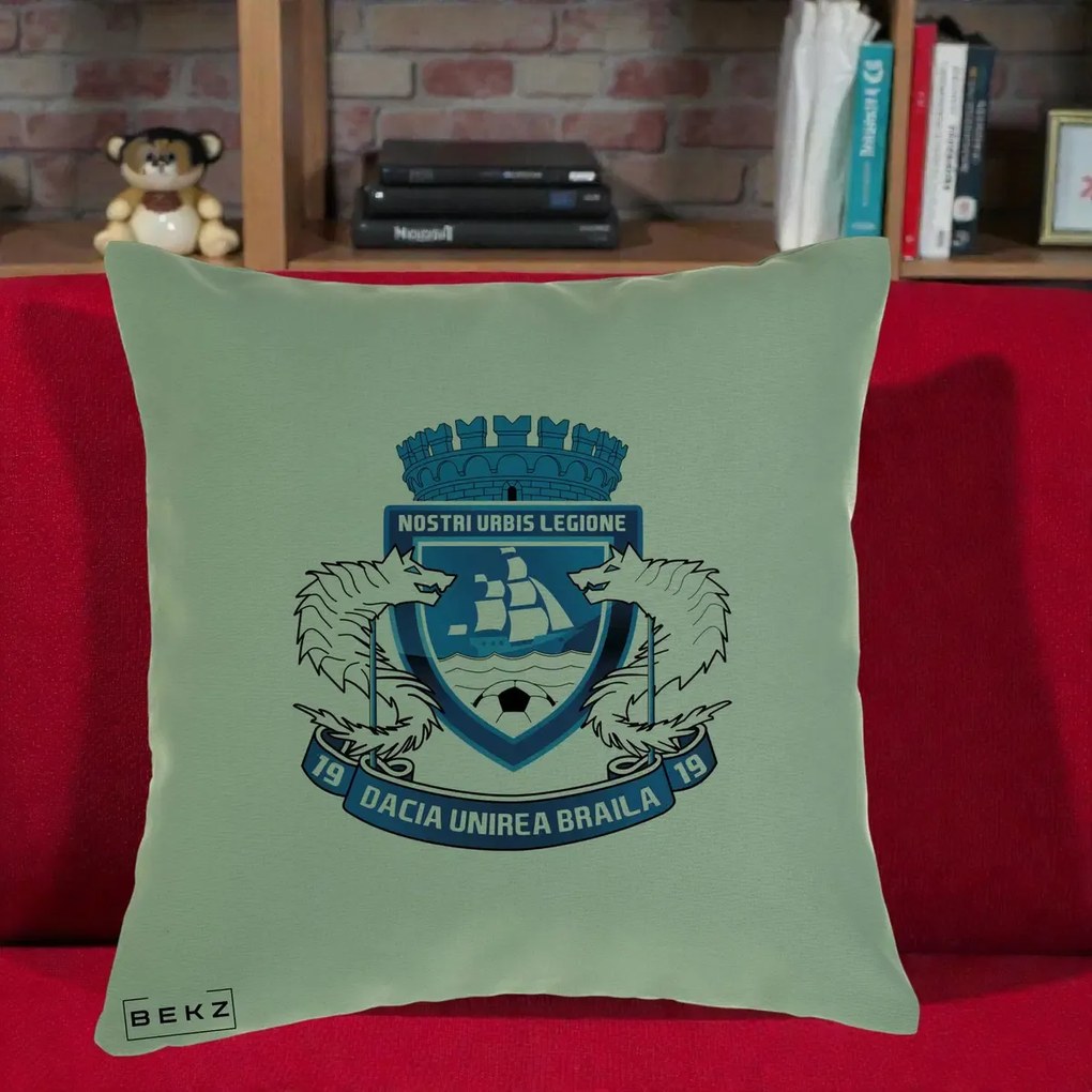 Perna Personalizata Dacia Unirea Braila 1919 Fotbal, 40x40 cm, Verde, Husa Detasabila, Perna Inclusa, BEKZ®