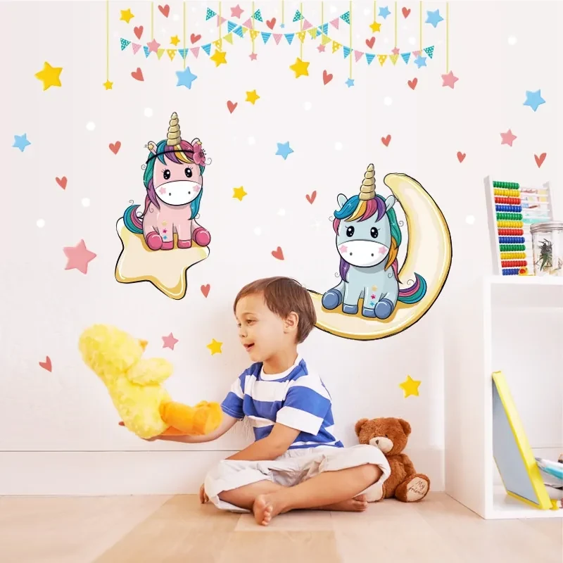 Sticker perete Unicorn pe Luna