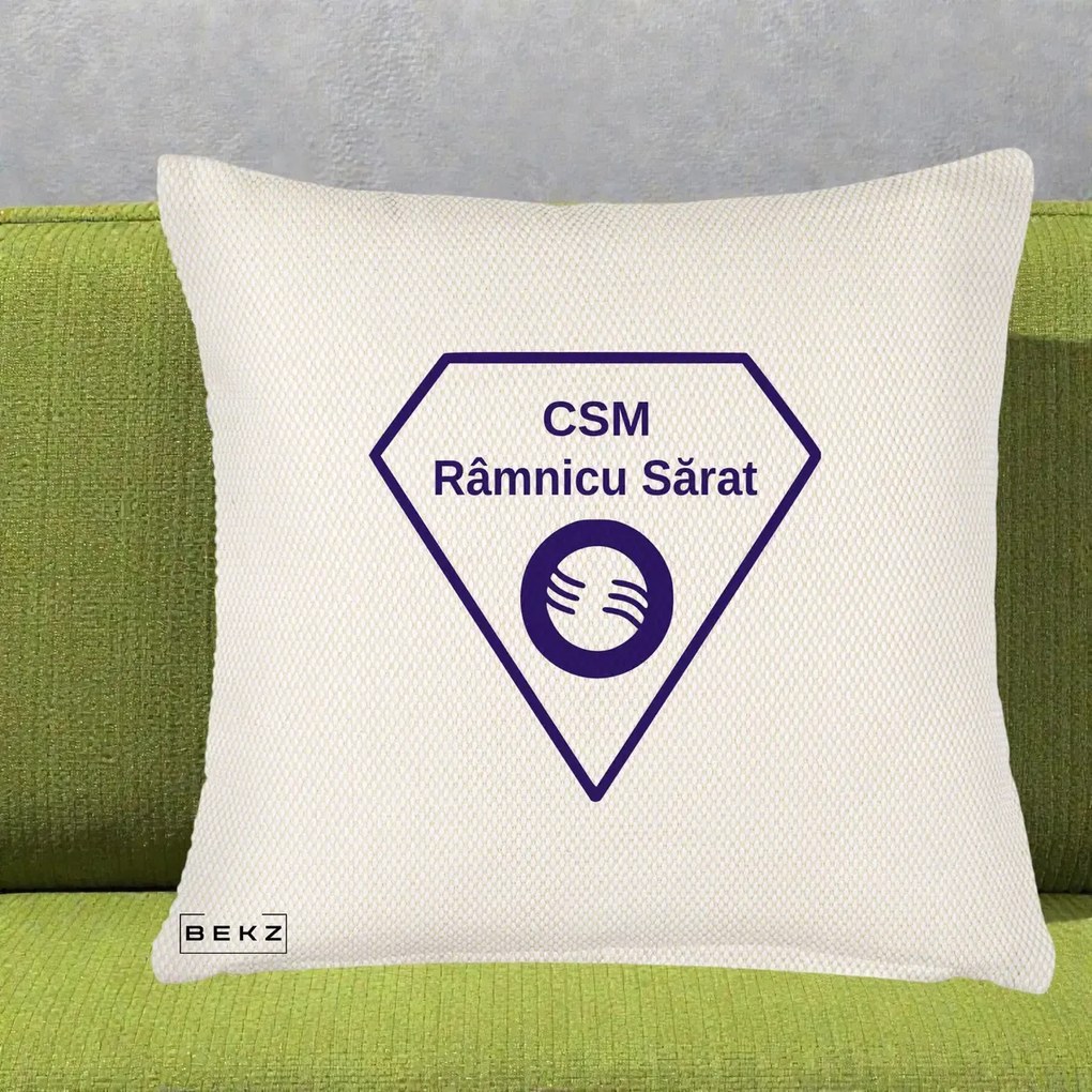 Perna Personalizata CSM Ramnicu Sarat Fotbal, 40x40 cm, Crem Reliefat, Husa Detasabila, Perna Inclusa, BEKZ®