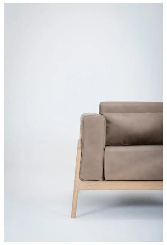 Fotoliu din piele bovină cu structură din lemn masiv de stejar Gazzda Fawn, maro deschis