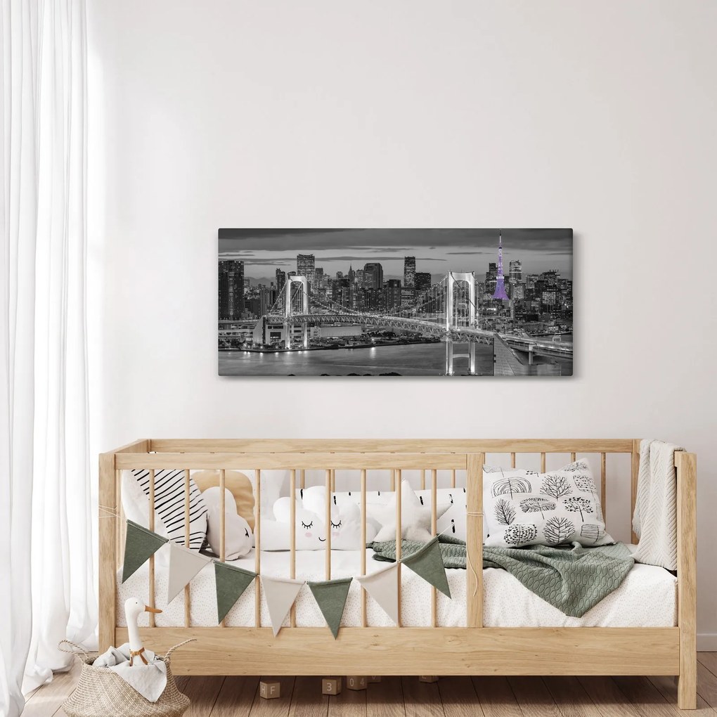 Tablou - Orașul mare cu turnul mov (120x50 cm)