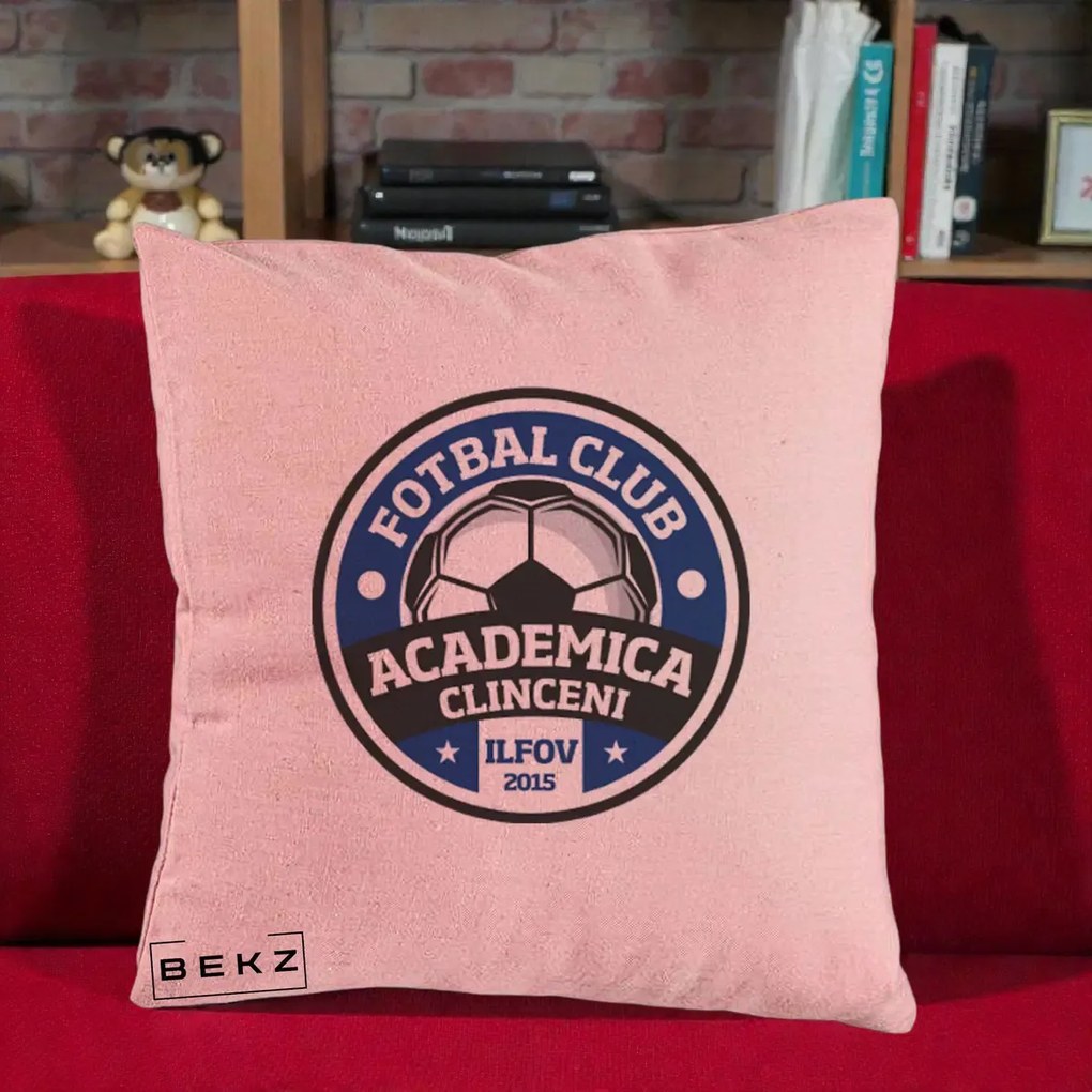 Perna Personalizata Academica Clinceni Fotbal Club, 40x40 cm, Roz, Husa Detasabila, Perna Inclusa, BEKZ®