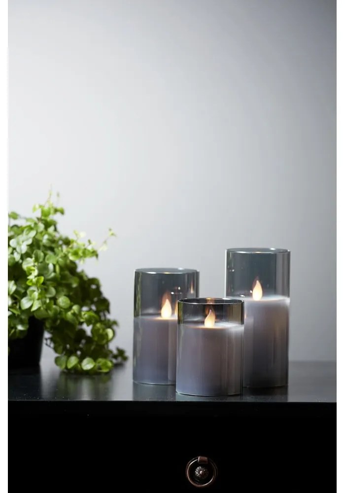 Lumânare de ceară cu LED gri în sticlă Star Trading M-Twinkle, înălțime 12,5 cm