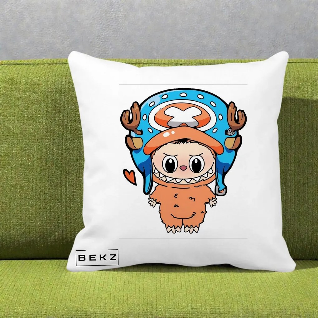 Perna Personalizata Labubu x Tony Tony Chopper, 40x40 cm, Alba Mata, Husa Detasabila, Perna Inclusa, BEKZ®