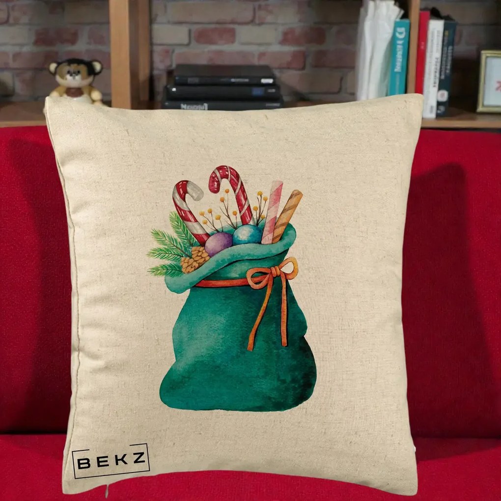 Perna Decorativa Saculet Cadouri Mos Craciun Acuarela Verde, 40x40 cm, Bej, Husa Detasabila, Perna Inclusa, BEKZ®
