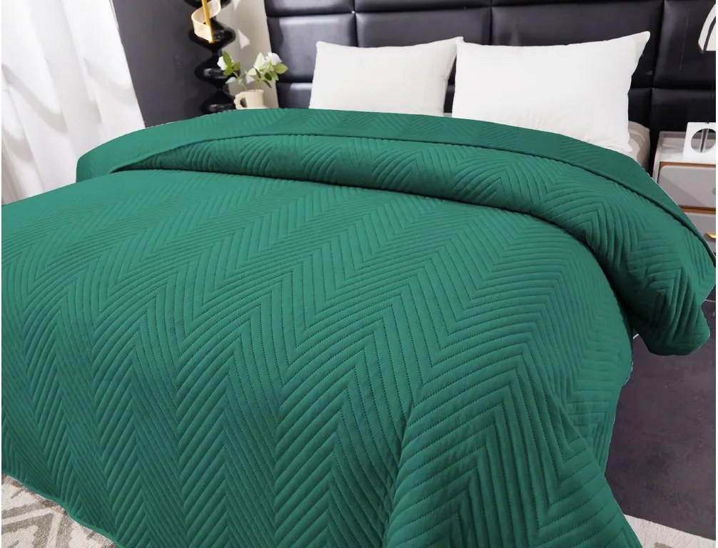 Cuvertura de pat din catifea verde ARROW VELVET Dimensiuni: 200 x 220 cm