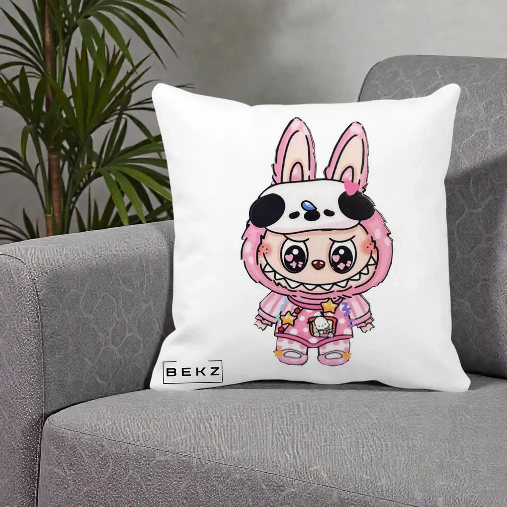 Perna Personalizata Labubu Panda-Bunny Roz, 40x40 cm, Alba Mata, Husa Detasabila, Perna Inclusa, BEKZ®