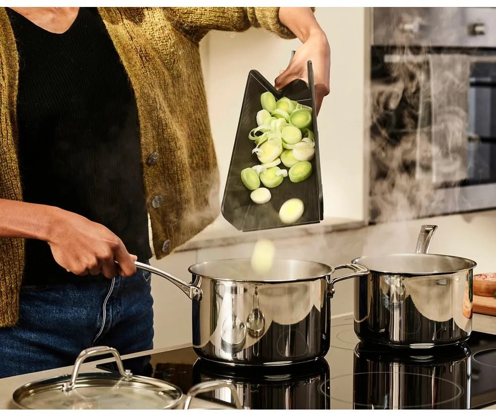 Tocător 21x38 cm Chop2Pot – Joseph Joseph