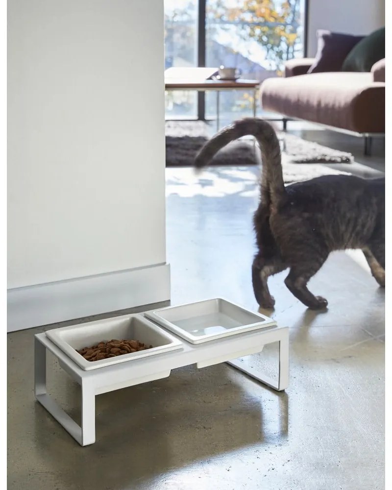 Set 2 boluri pentru animale de companie cu suport Yamazaki Tower, alb