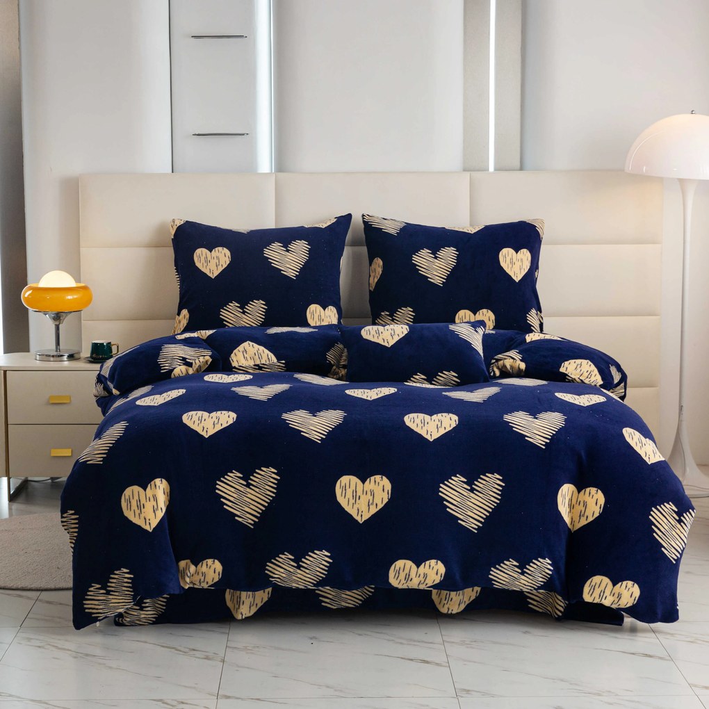 Lenjerie de pat microfleece GOLDEN HEARTS albastru inchis Dimensiunile lenjeriei: 2 buc 70 x 90 cm | 200 x 220 cm