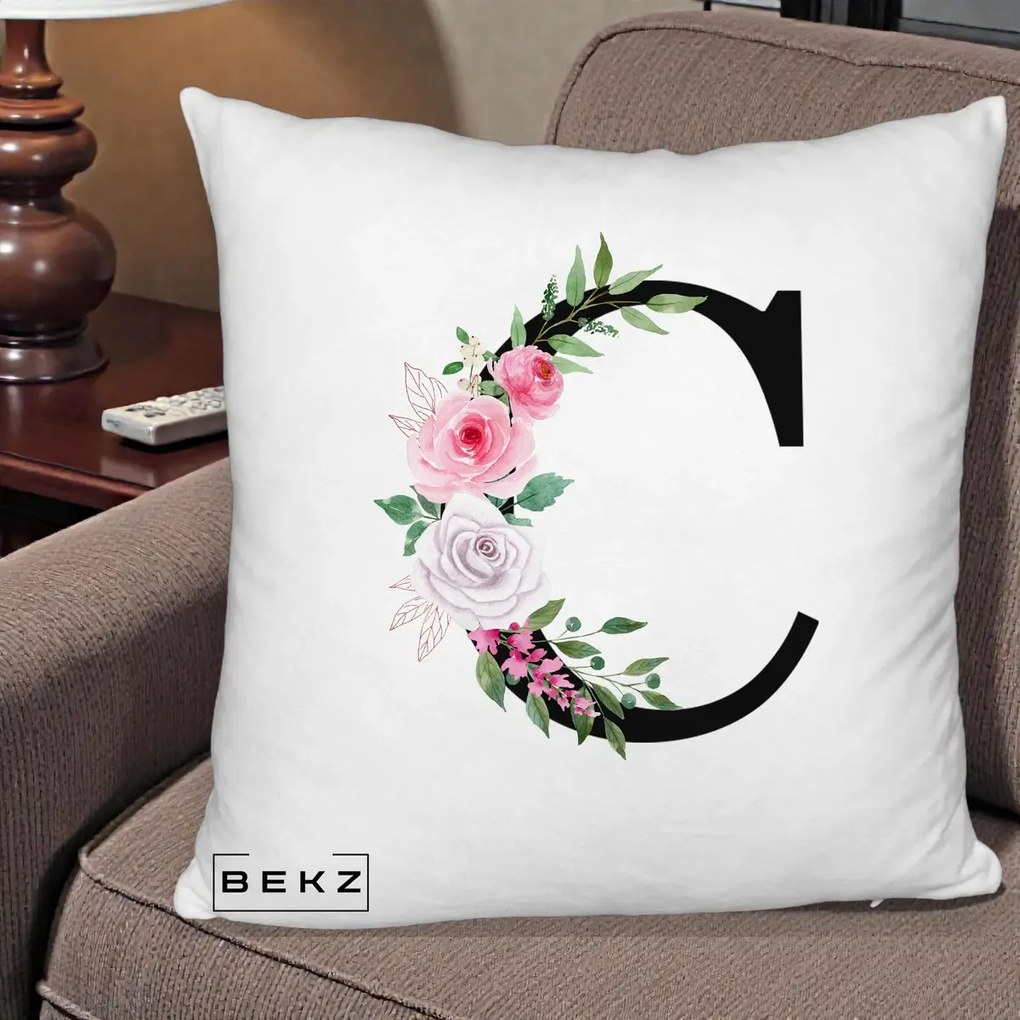 Cadou Personalizat - Perna Personalizata Monograma Florala Litera C, 40x40 cm, Alb Pufos, Husa Detasabila, Perna Inclusa, BEKZ®