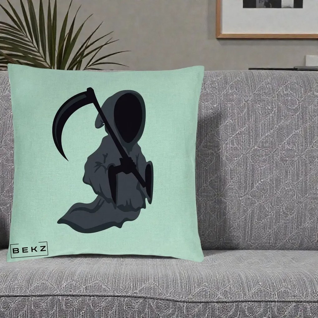 Perna Decorativa Moartea cu Coasa Grim Reaper Halloween, 40x40 cm, Verde Menta, Husa Detasabila, Perna Inclusa, BEKZ®