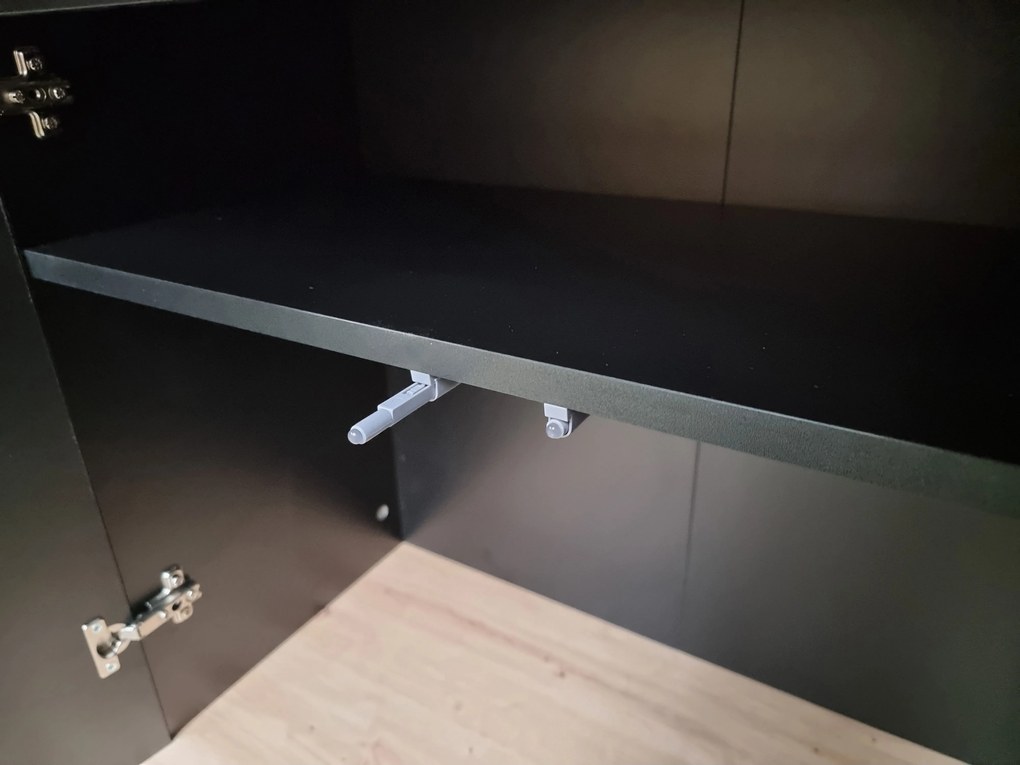 Masă de sufragerie Schultz (Stejar artisan + negru) (pentru 4-8 persoane). 1082838