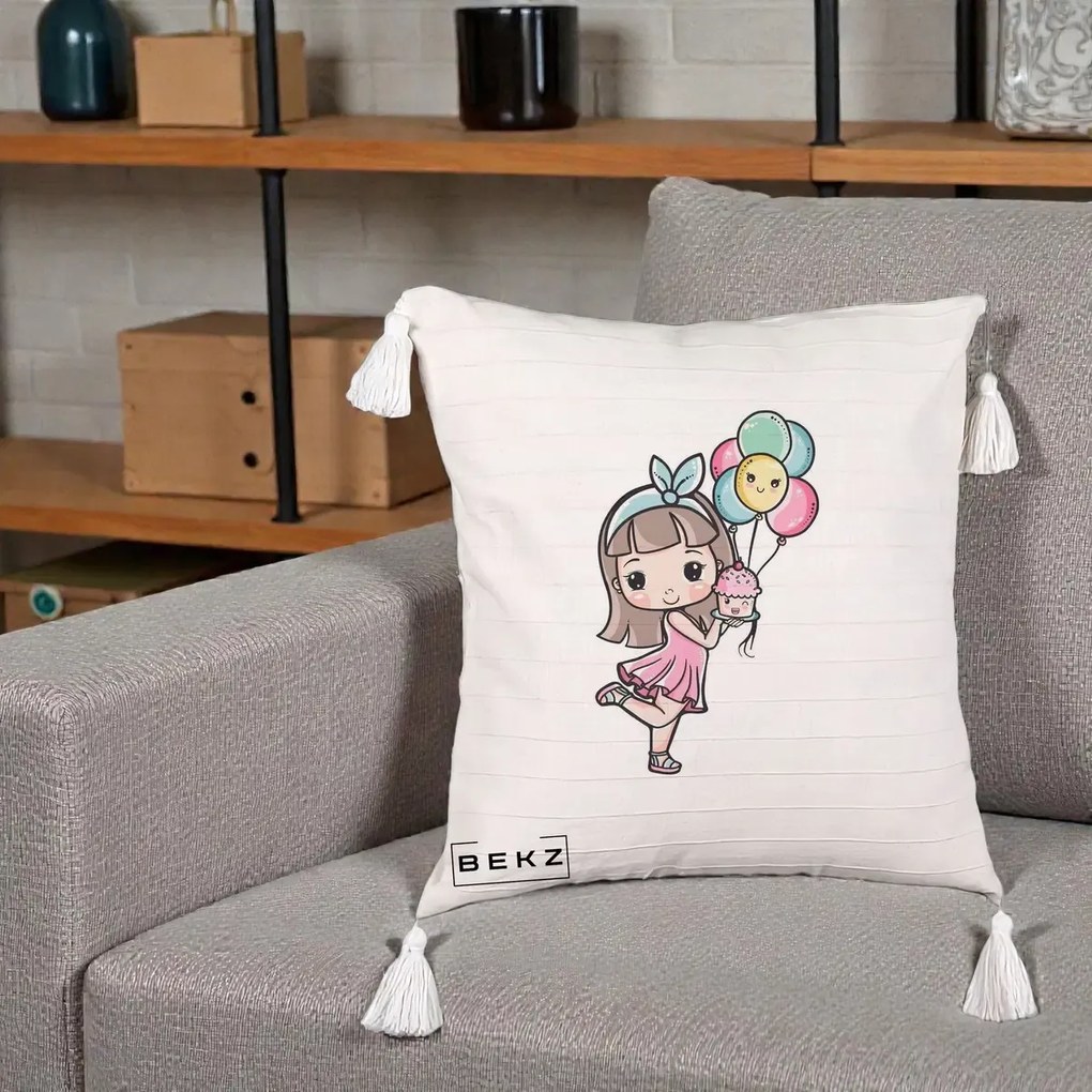 Perna Decorativa Fetita Kawaii cu Baloane si Cupcake, 40x40 cm, Bej cu Franjuri, Husa Detasabila, Perna Inclusa, BEKZ®
