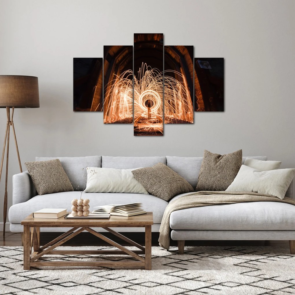Tablou - Show de lumini deasupra șinelor (150x105 cm)