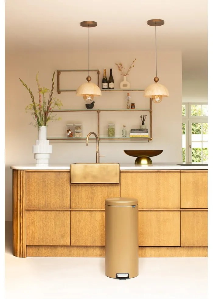 Coș de gunoi alămiu cu pedală din oțel 30 l NewIcon – Brabantia