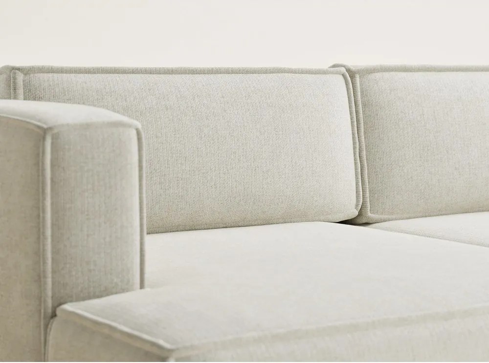 Colțar crem extensibil/cu spațiu de depozitare cu tapițerie din chenille (cu colț pe partea stângă/cu șezlong) Velto – Maison de Rêve