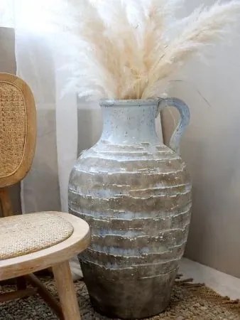Vază decorativă cu mâner, stil rustic artizanal, culoare naturală teracotă, din ceramică, „Aurelia”