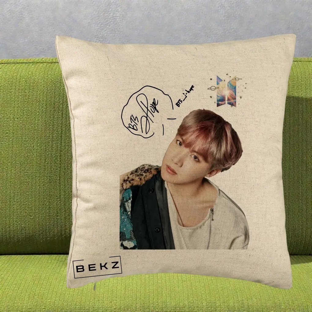 Perna Personalizata K-pop BTS J-Hope Par Roz Autograf, 40x40 cm, Bej, Husa Detasabila, Perna Inclusa, BEKZ®