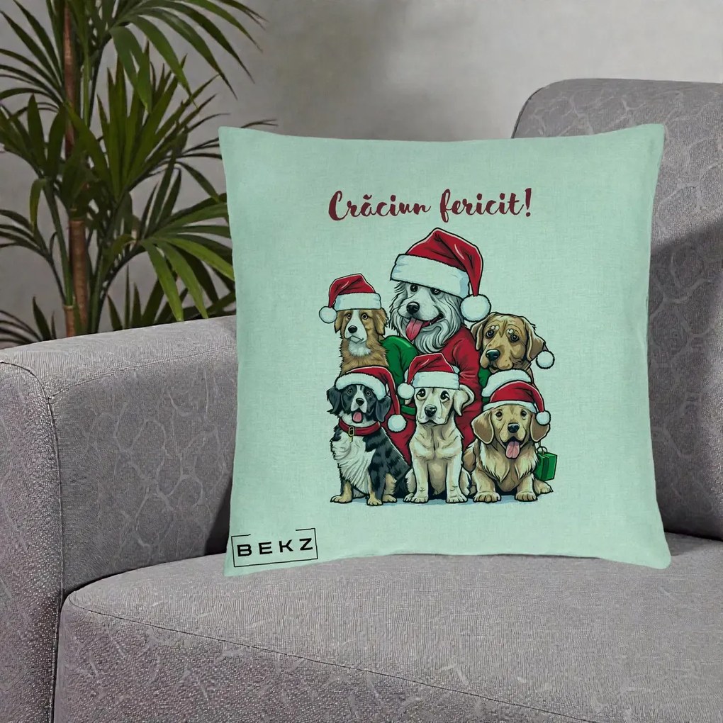 Perna Decorativa Caini cu Bonete Craciun Fericit, 40x40 cm, Verde Menta, Husa Detasabila, Perna Inclusa, BEKZ®