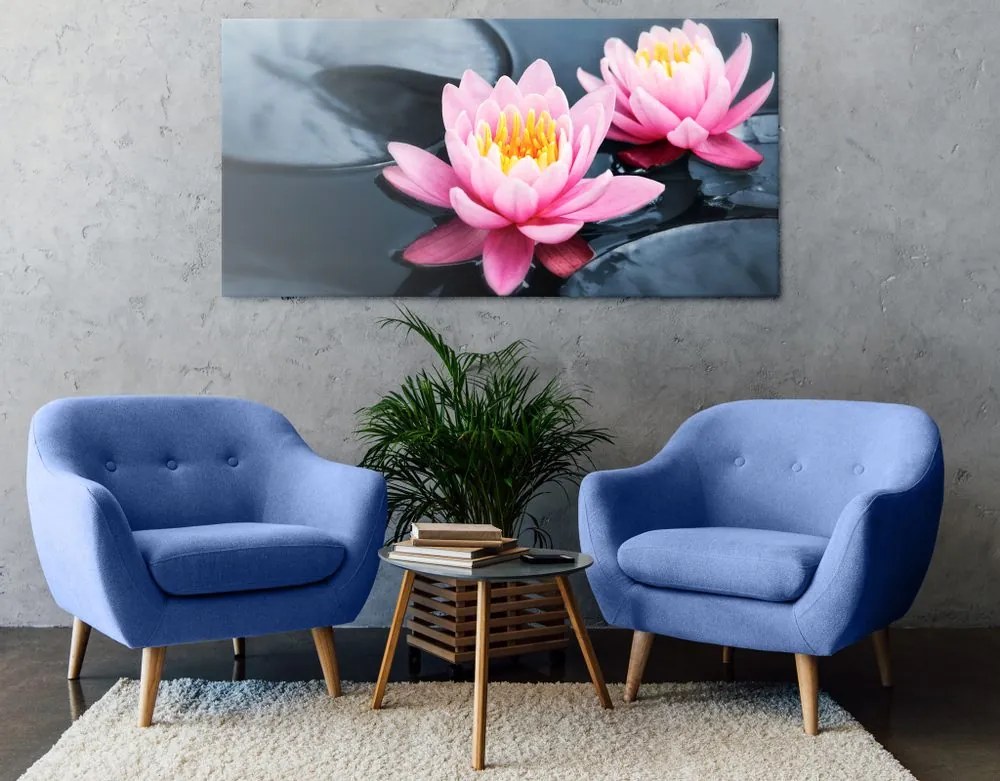 Tablou floare de lotus pe lac