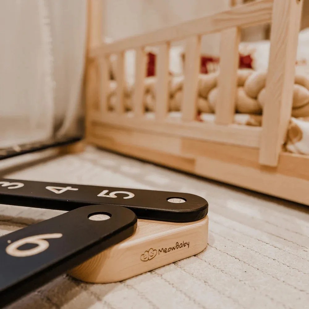 Cale senzorială neagră din lemn de pin 10x408x5 cm Montessori – Meowbaby