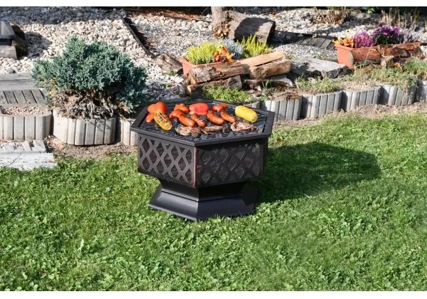 Vatră portabilă pe lemn cu grătar neagră/patină