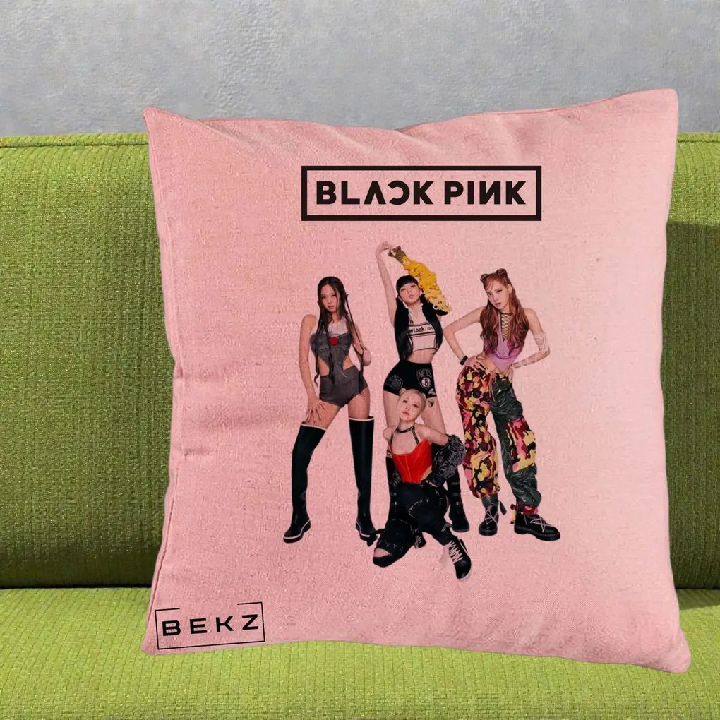 Perna Personalizata K-pop BLACKPINK Fotografie de Grup, 40x40 cm, Roz, Husa Detasabila, Perna Inclusa, BEKZ®