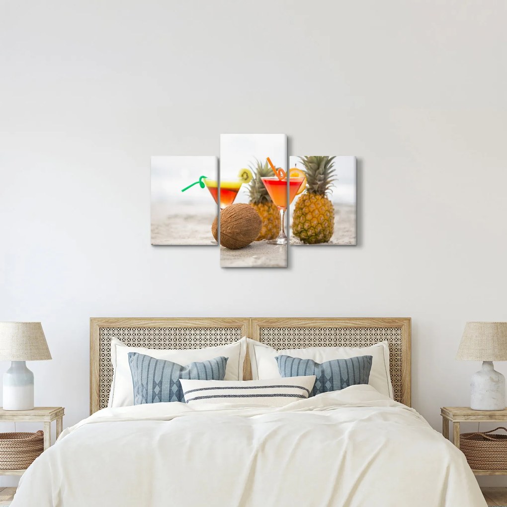 Tablou cu ananas și pahare pe plajă (90x60 cm)