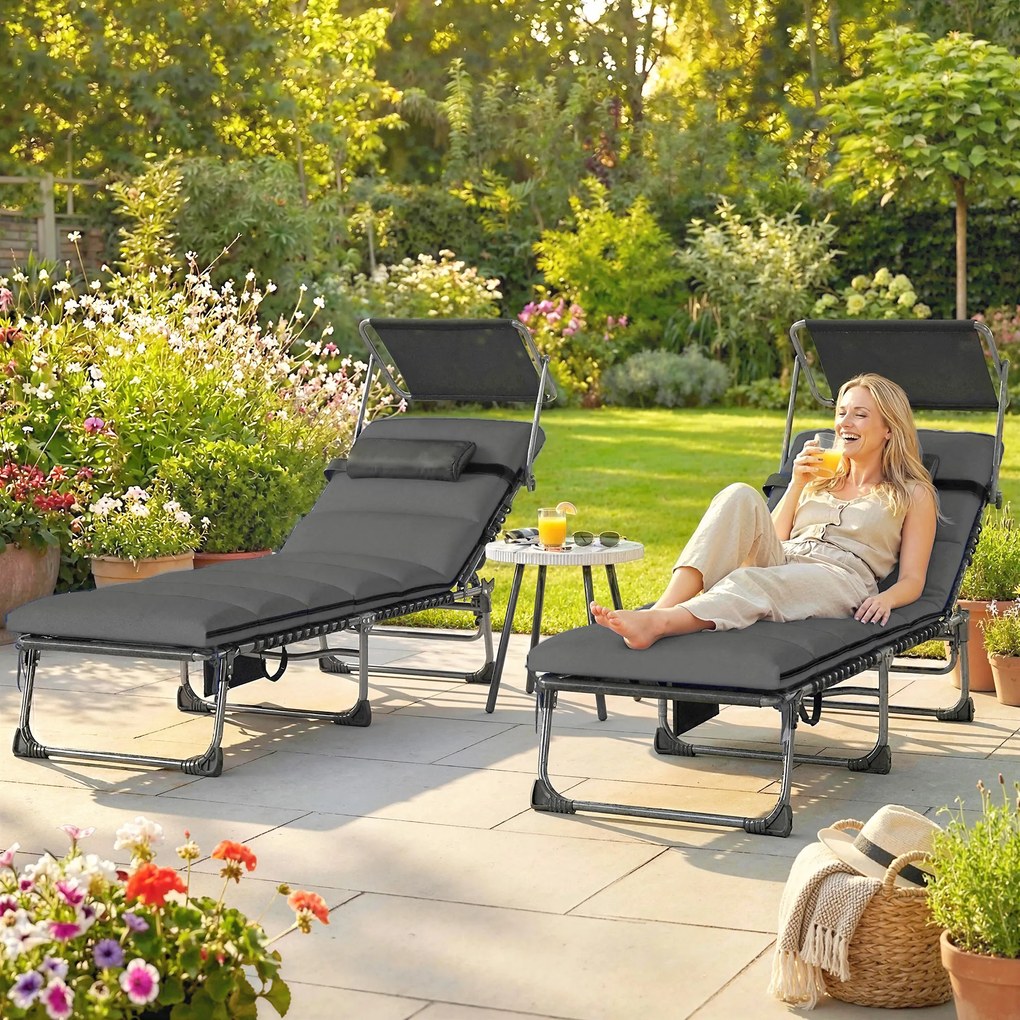 Outsunny Set de 2 șezlonguri pliante cu copertină, șezlonguri înclinabile cu pernă, buzunar lateral și mâner de transport, gri închis | Aosom Romania