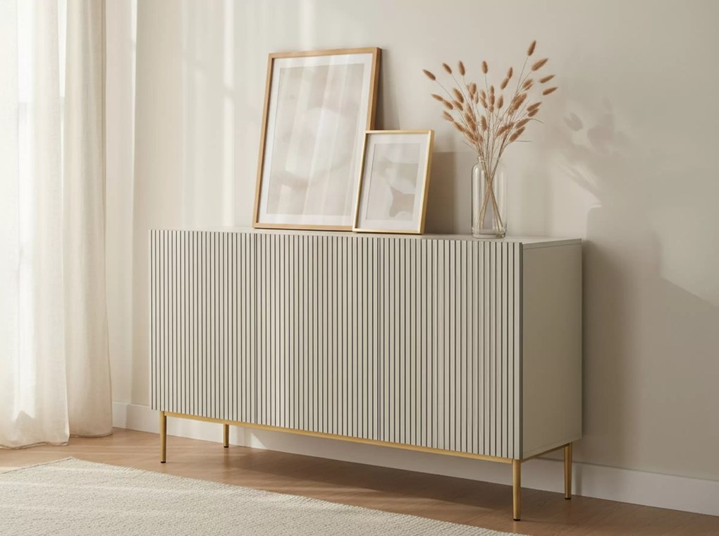 Comodă cu trei uși fațadă canelată Nicole 150 cm - cașmir / picioare aurii