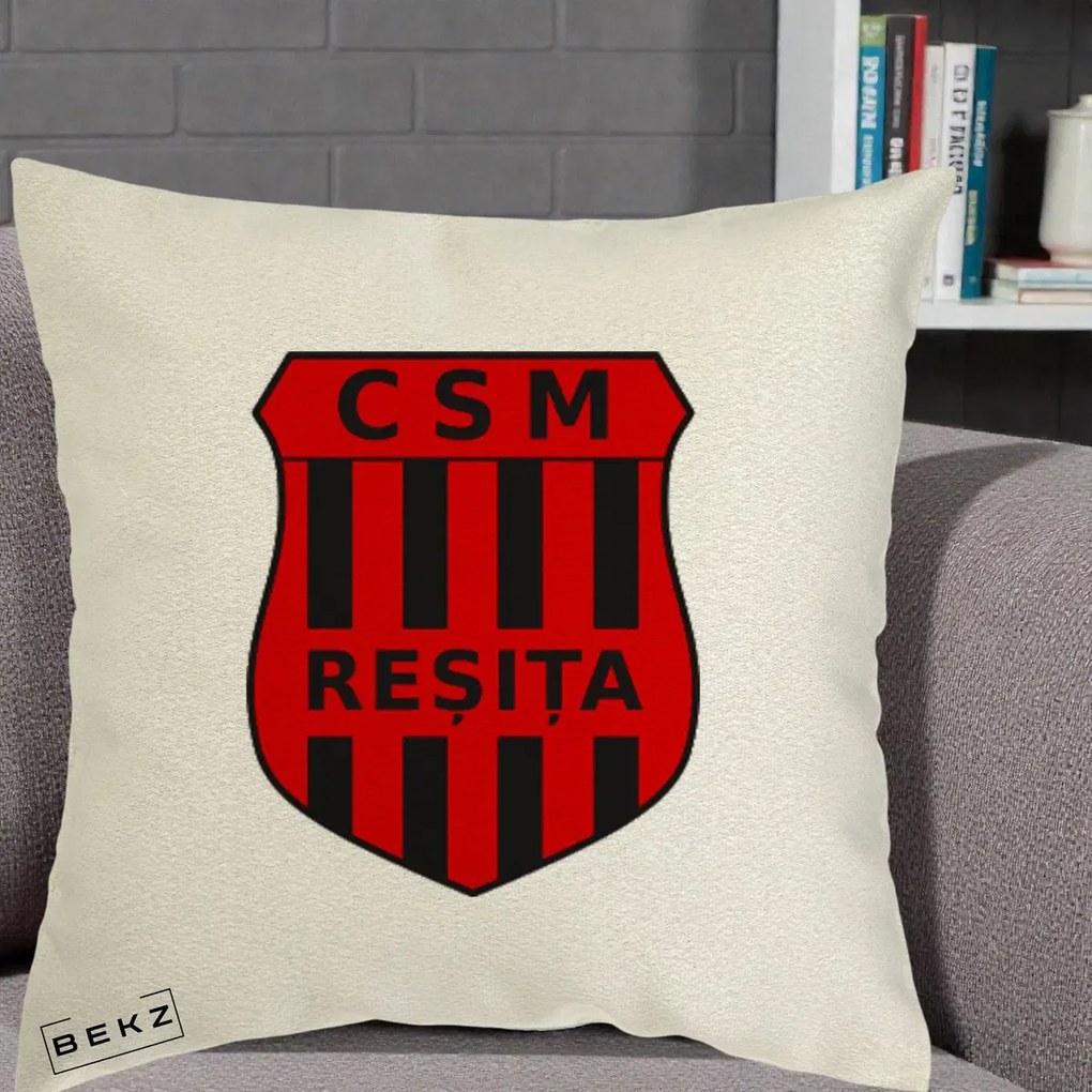 Perna Personalizata CSM Resita Fotbal, 40x40 cm, Ecru, Husa Detasabila, Perna Inclusa, BEKZ®