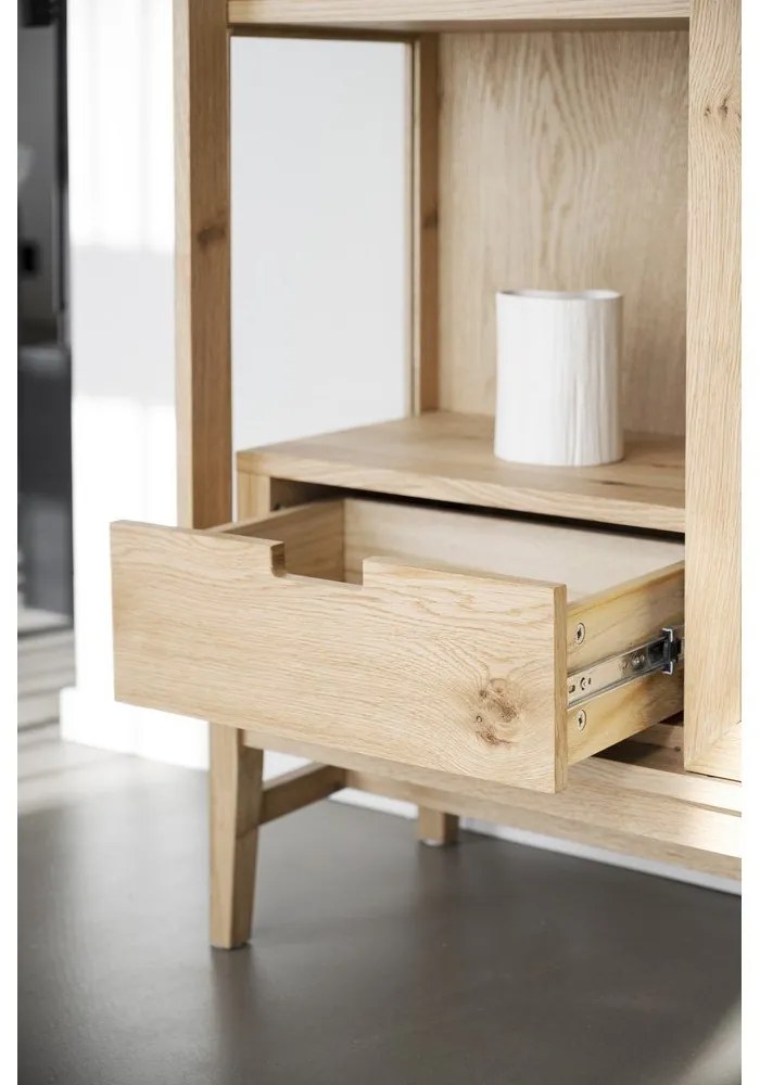 Vitrină natural cu aspect de lemn de stejar cu ușă glisantă 100x203 cm Hazelton – Rowico