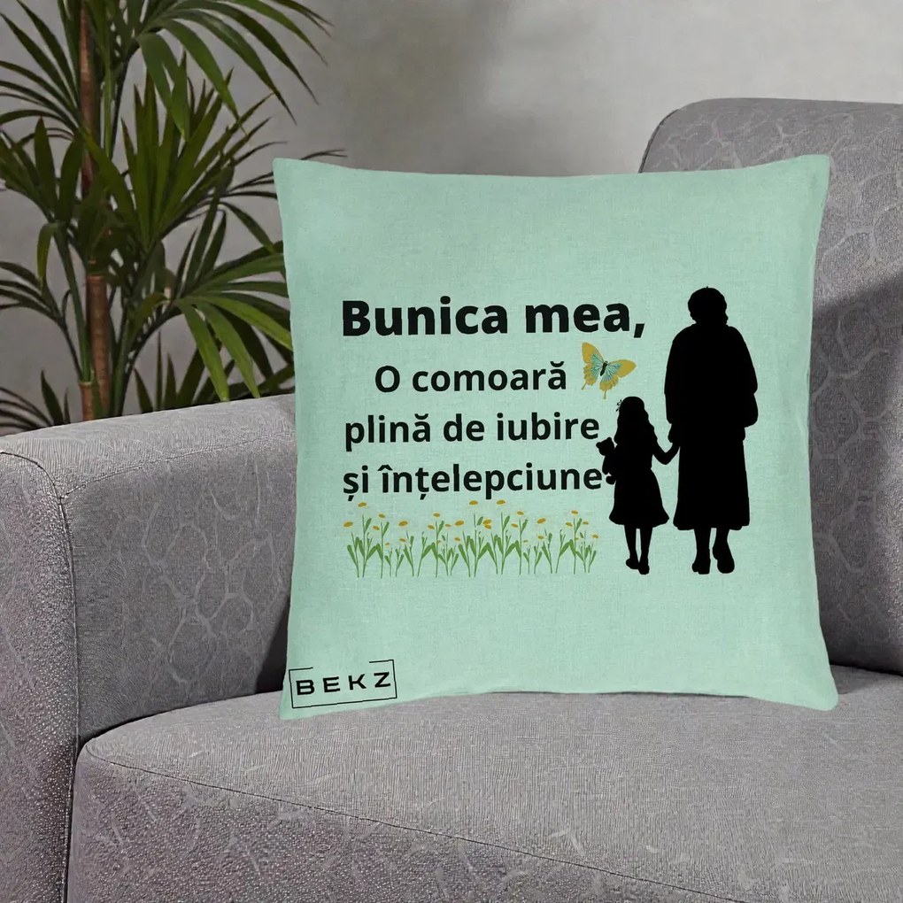Cadou pentru Bunica - Perna Personalizata Bunica Mea Comoara Iubire Intelepciune Varianta Extinsa, 40x40 cm, Verde Menta, Husa Detasabila, Perna Inclusa, BEKZ®