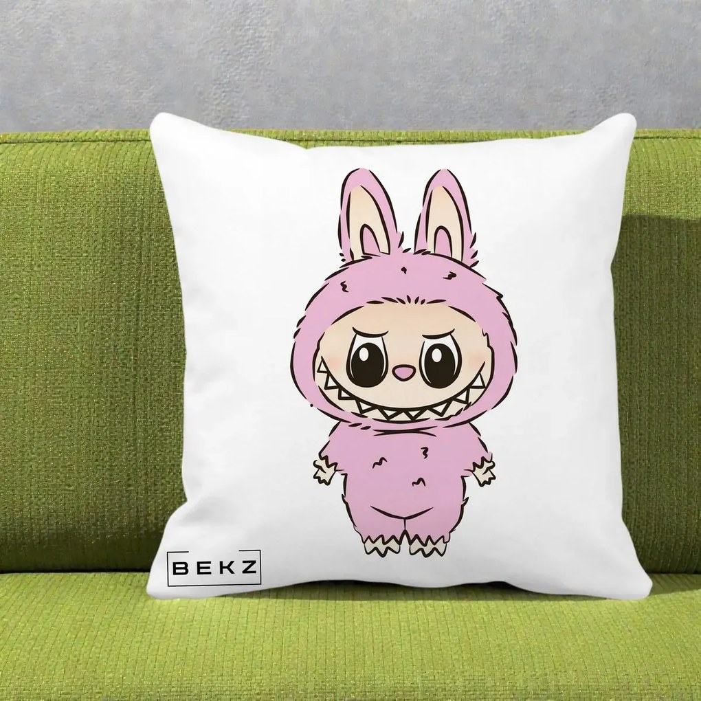 Perna Personalizata Labubu Mov Pastel, 40x40 cm, Alba Mata, Husa Detasabila, Perna Inclusa, BEKZ®