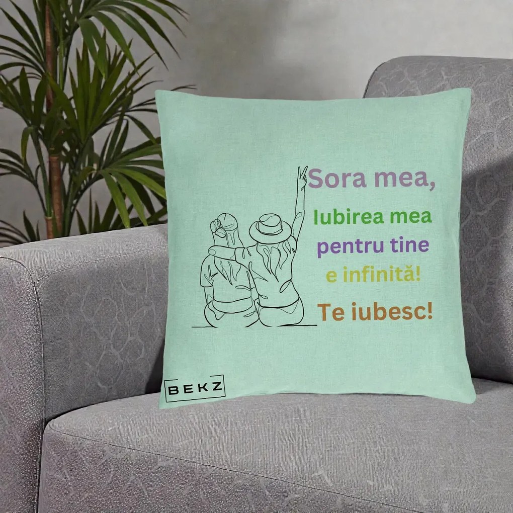 Cadou pentru Sora - Perna Personalizata Sora Mea Te Iubesc Doua Fete cu Palarie si Umbrela, 40x40 cm, Verde Menta, Husa Detasabila, Perna Inclusa, BEKZ®