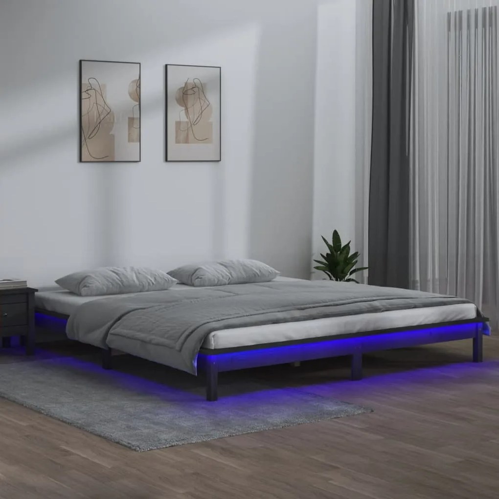 820628 vidaXL Cadru de pat cu LED, gri, 200x200 cm, lemn masiv