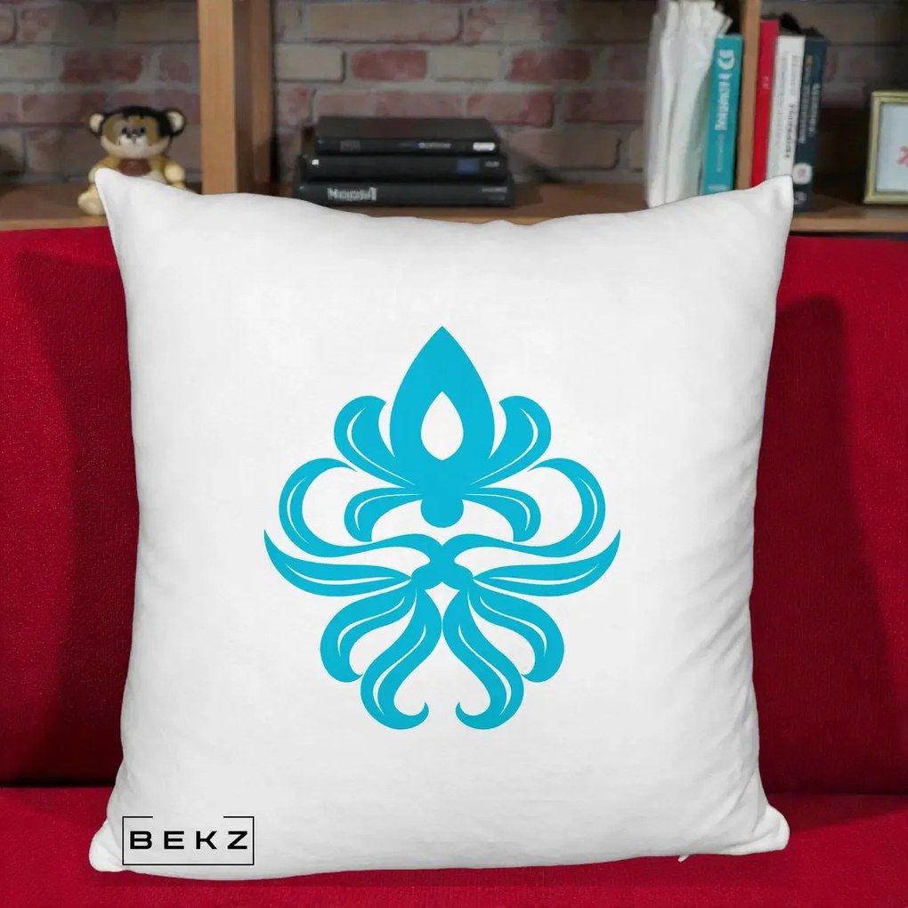 Perna Decorativa Ornament Turcoaz Fleur de Lis, 40x40 cm, Alb Pufos, Husa Detasabila, Perna Inclusa, BEKZ®