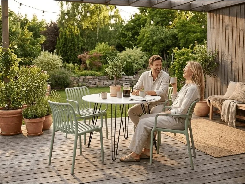 Scaun din plastic TREGO cu brate, verde