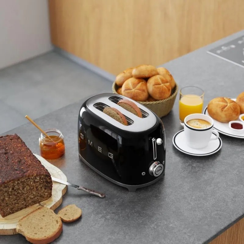 Prajitor de paine SMEG 50's Style TSF01BLEU, 950 W, 2 felii, 6 trepte, Tava pentru firimituri, Cablu integrat, Otel inoxidabil, Negru