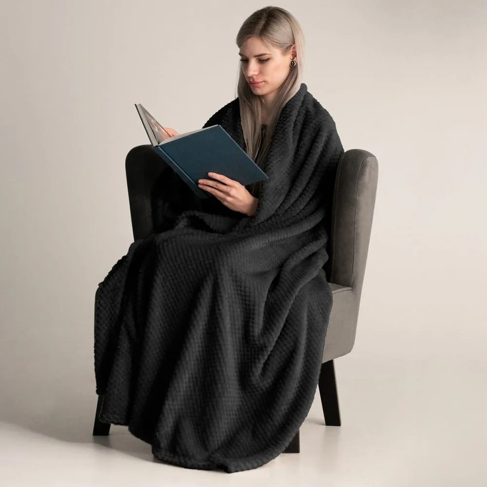 Pătură din microfibră DecoKing Henry, 70 x 150 cm, negru